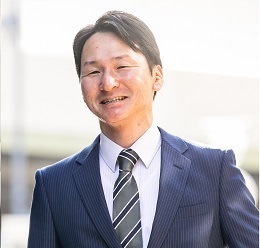 坂場　貴紀　氏