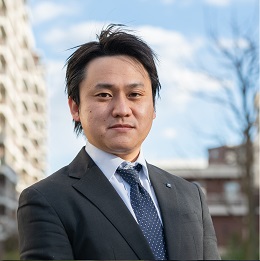 井上　悠 氏
